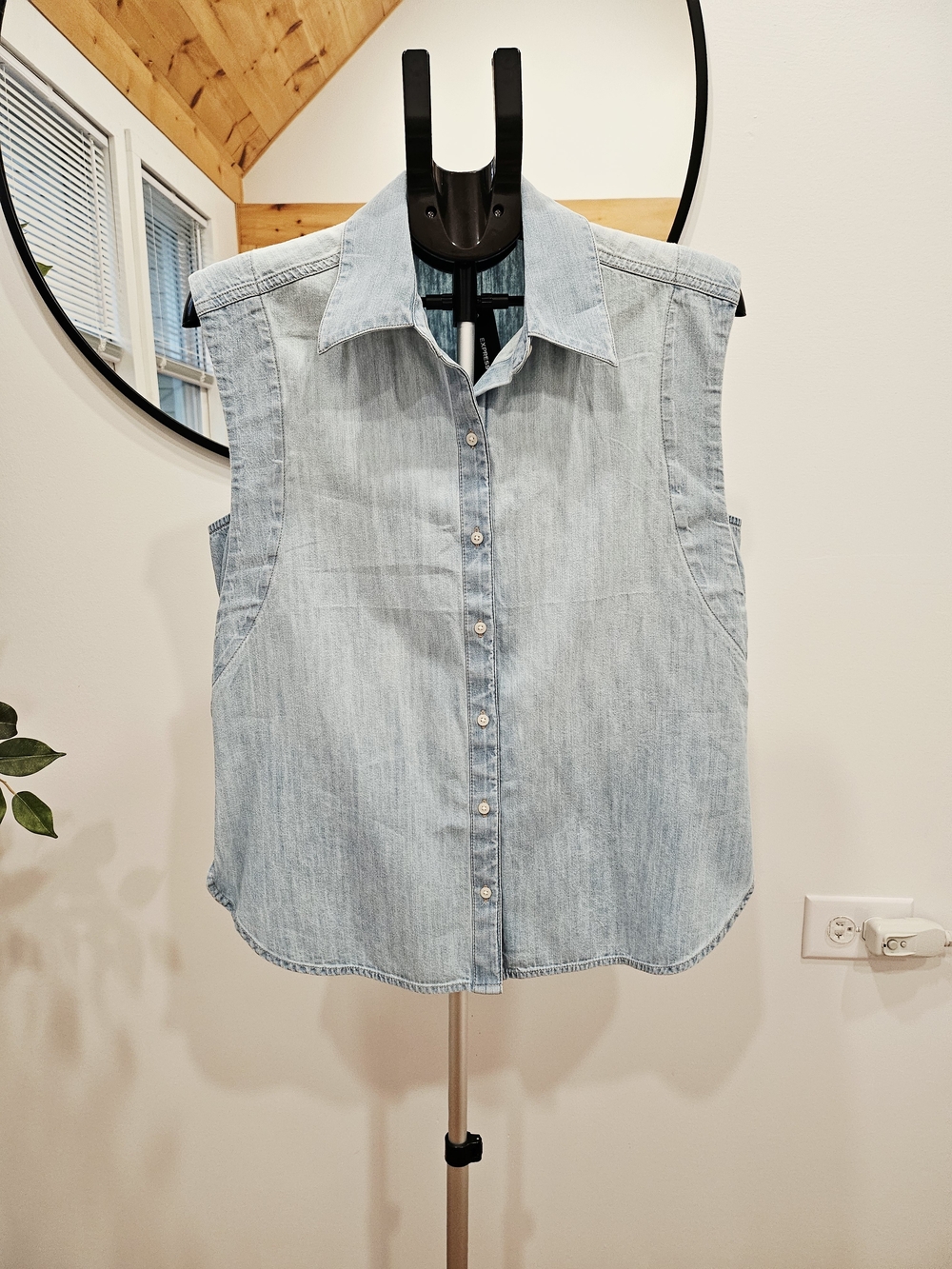 Express Light Blue Sleeveless Denim Button-Down Shirt